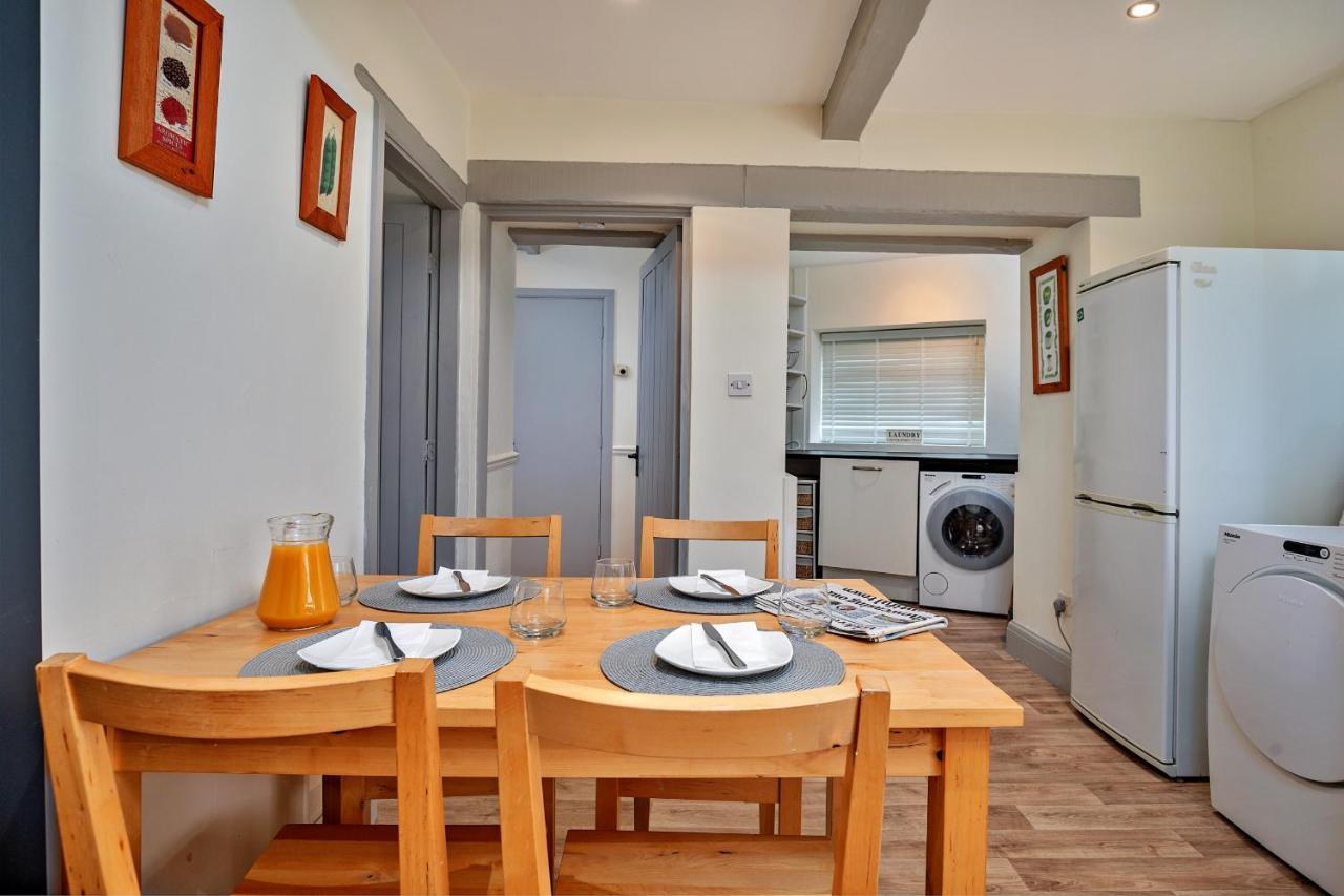 Finest Retreats - Cloggers Cottage Darley 외부 사진